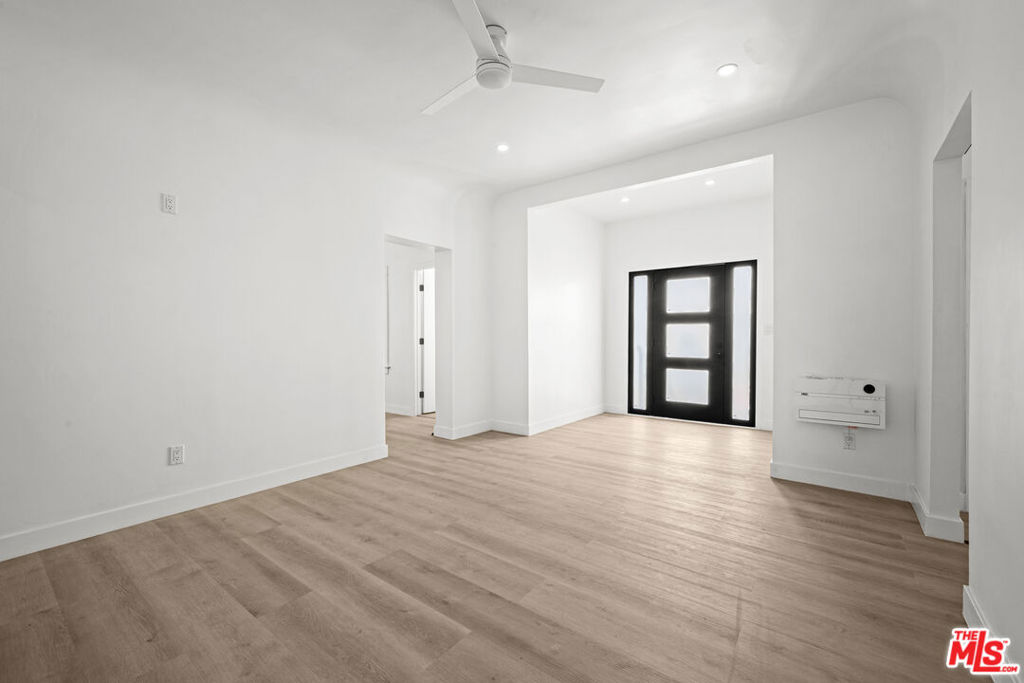 1246 N Formosa Avenue Property Photo 8