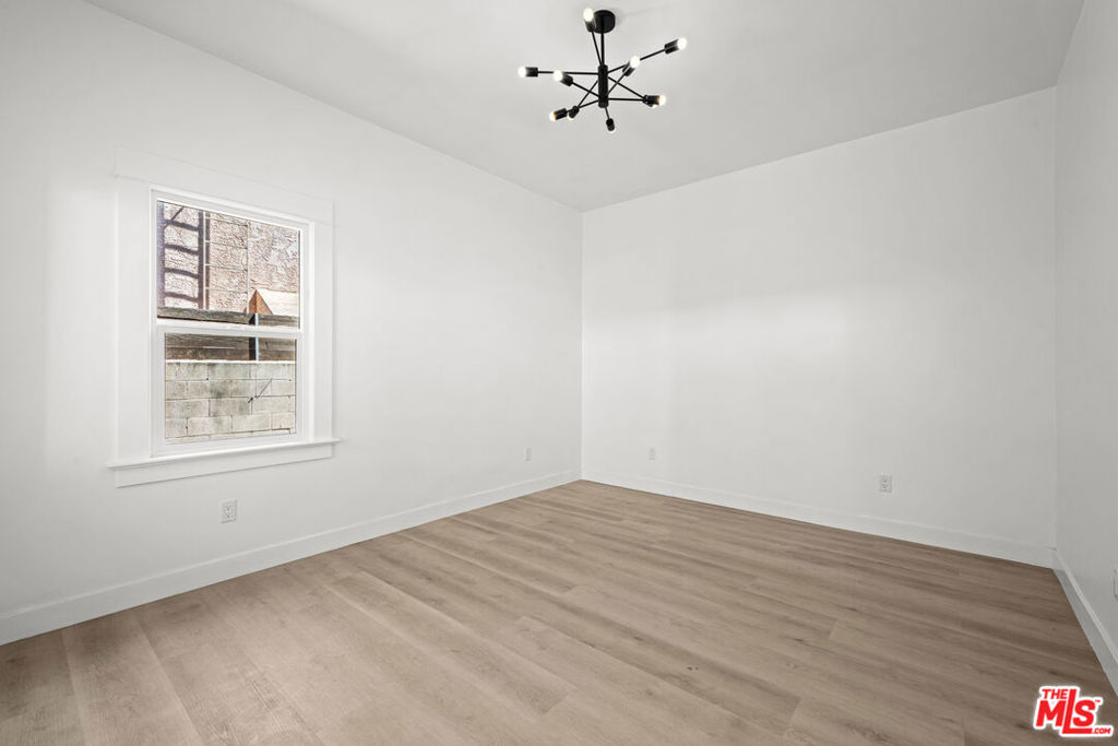 1246 N Formosa Avenue Property Photo 9