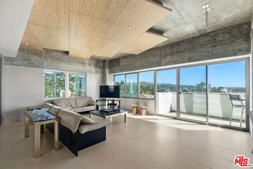 7135 Hollywood Boulevard 1210 Property Photo 13