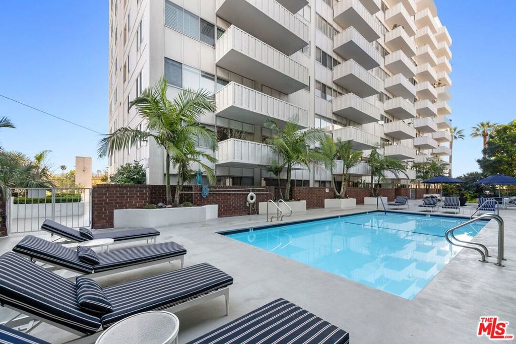 7135 Hollywood Boulevard 1210 Property Photo 45