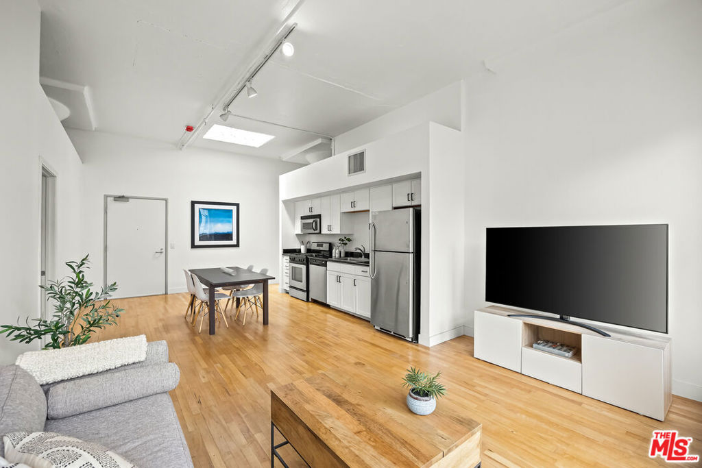 420 S San Pedro Street 628 Property Photo 11
