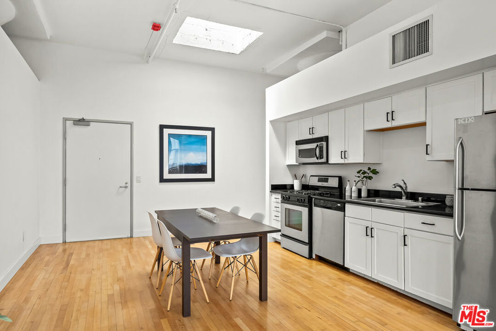 420 S San Pedro Street 628 Property Photo 12