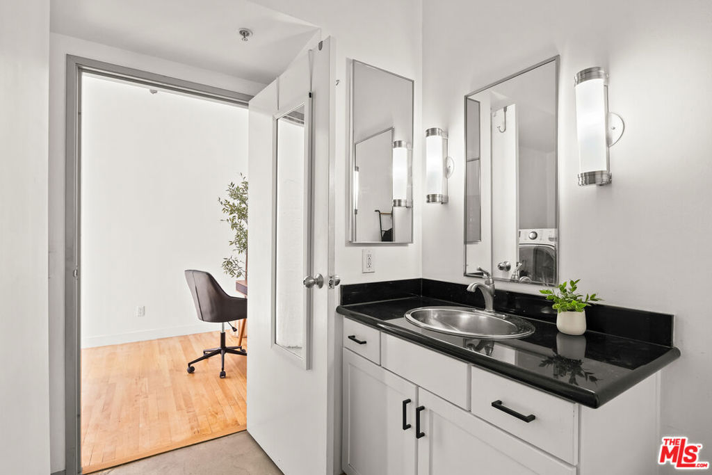 420 S San Pedro Street 628 Property Photo 23
