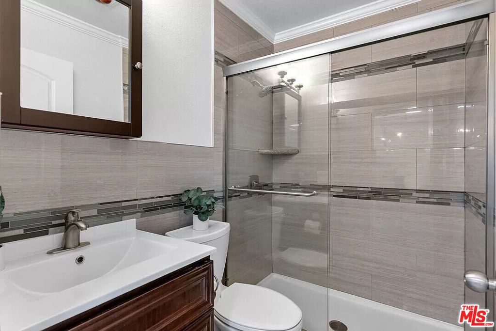 11930 Avon Way 207 Property Photo 15