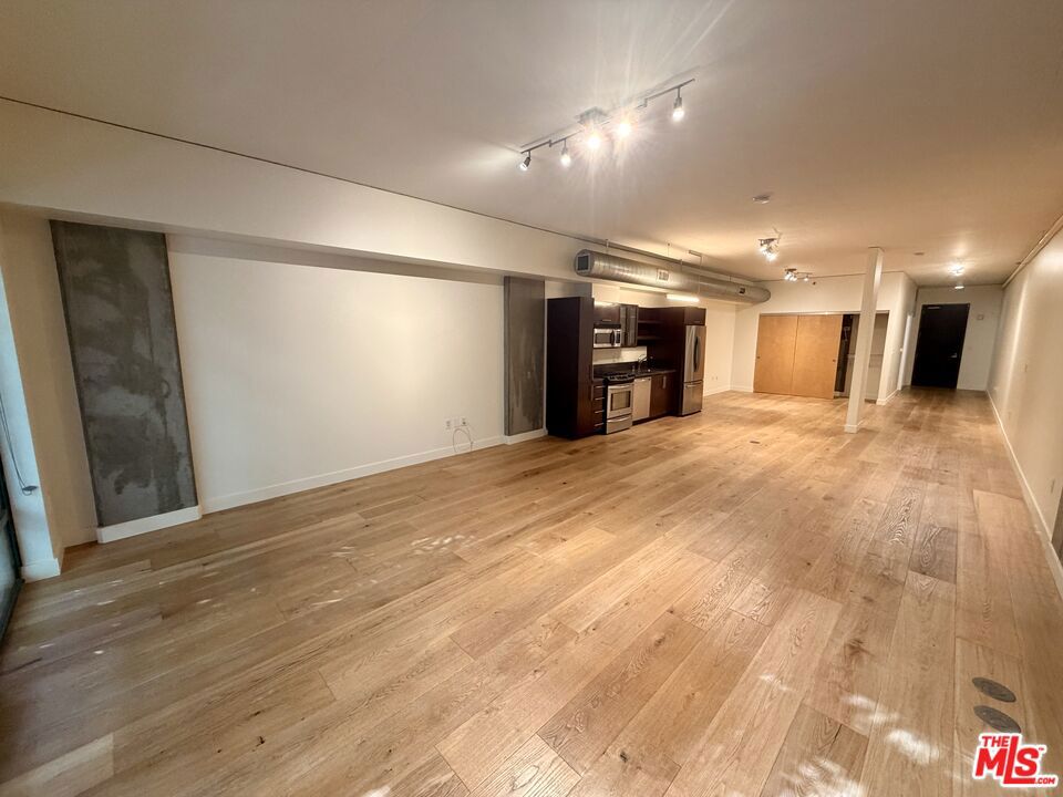1111 S Grand Avenue 506 Property Photo 8