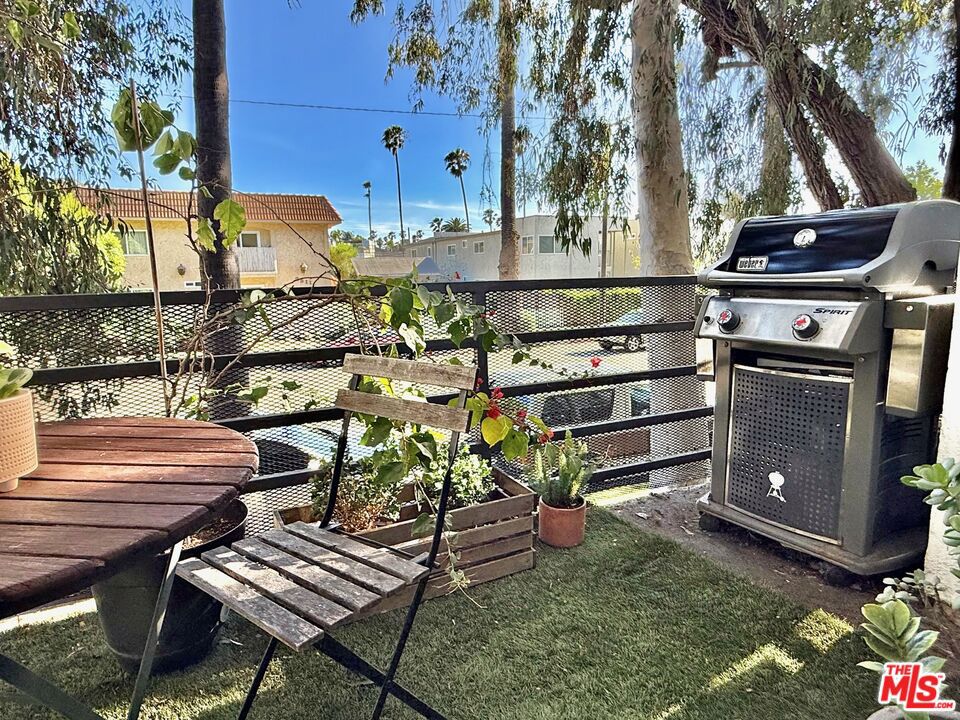 2500 Abbot Kinney Boulevard 6 Property Photo 8