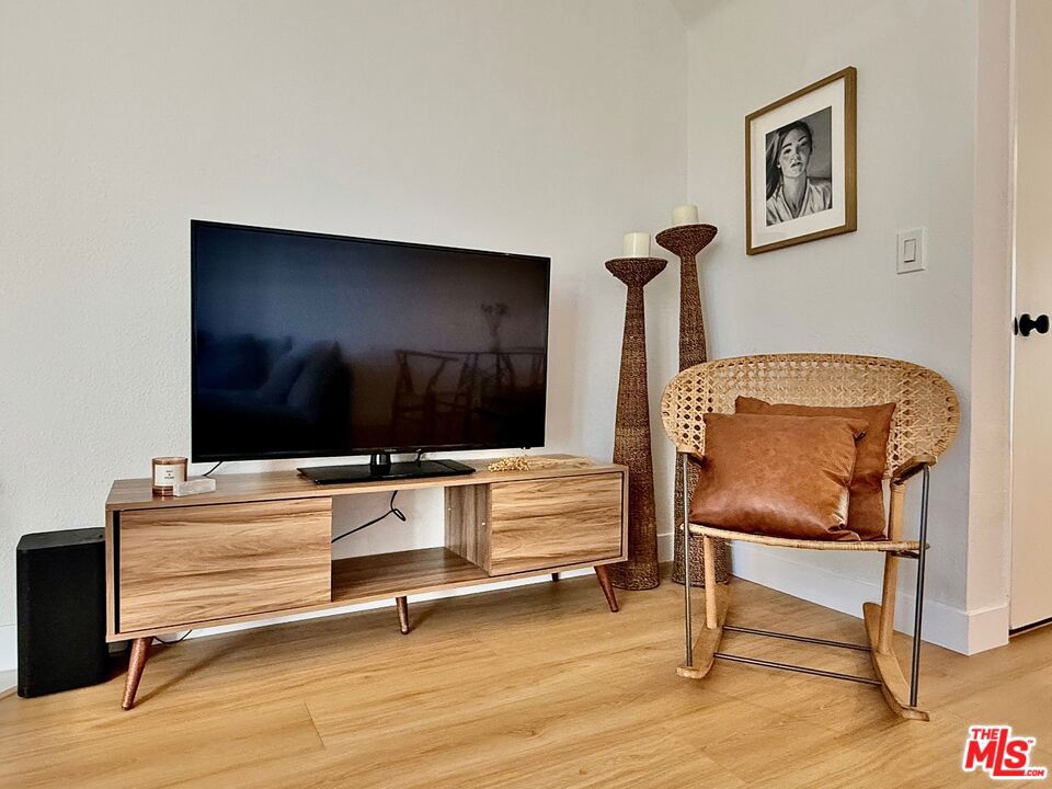 2500 Abbot Kinney Boulevard 6 Property Photo 11