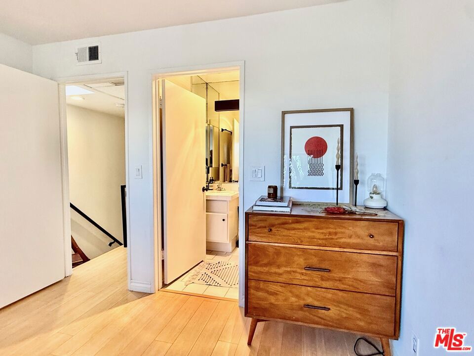 2500 Abbot Kinney Boulevard 6 Property Photo 31