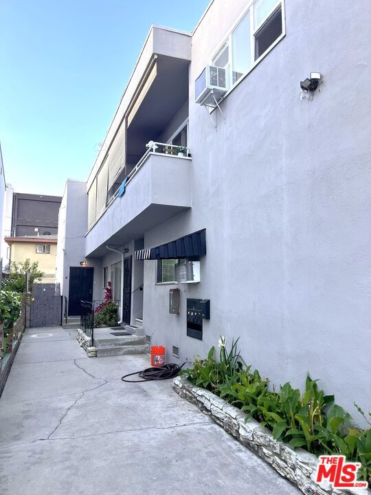 8616 Gregory Way Property Photo 3