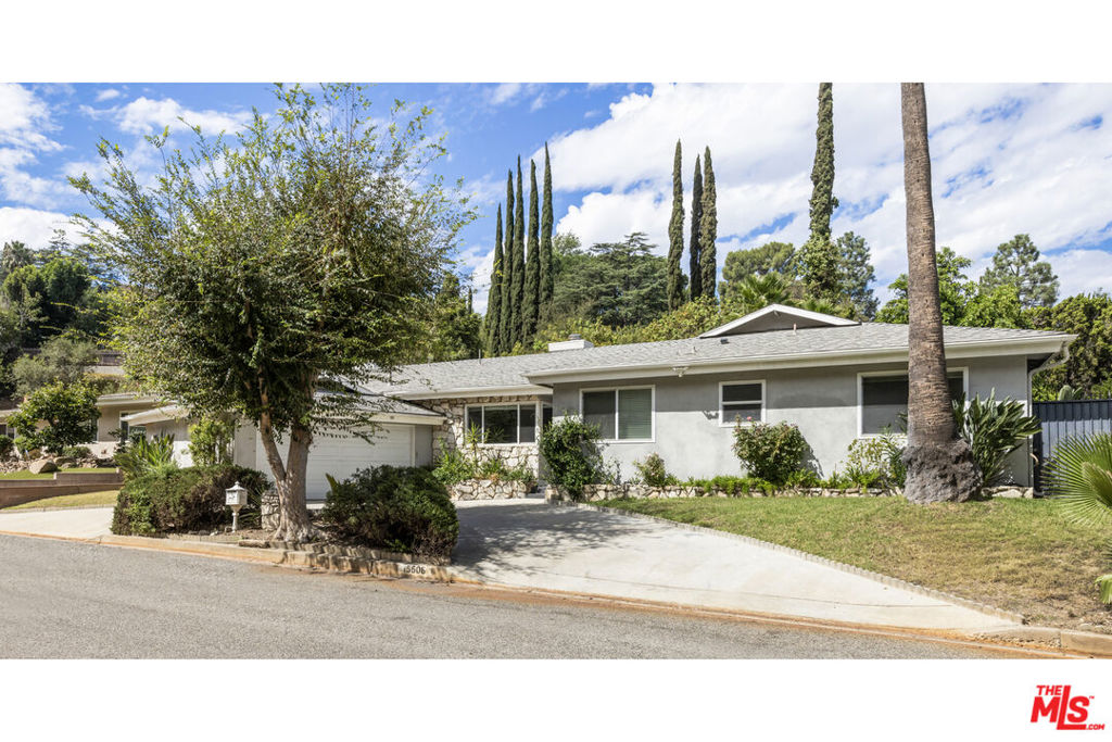15508 Royal Ridge Road Property Photo 2