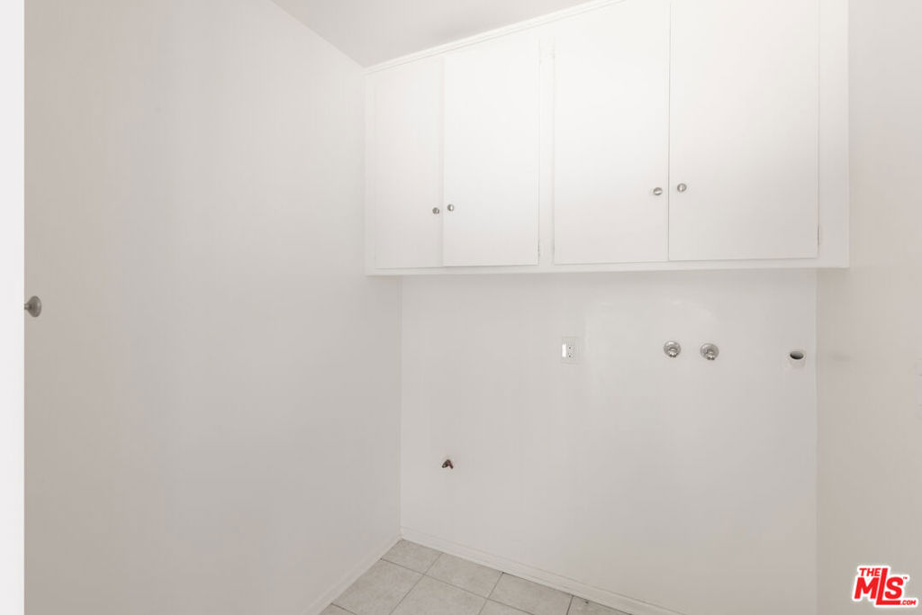 15508 Royal Ridge Road Property Photo 14