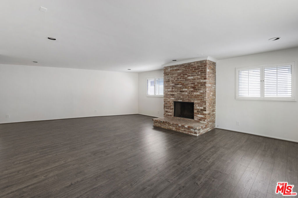 15508 Royal Ridge Road Property Photo 16