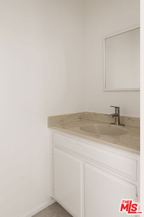 15508 Royal Ridge Road Property Photo 20
