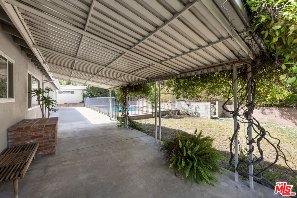 15508 Royal Ridge Road Property Photo 35