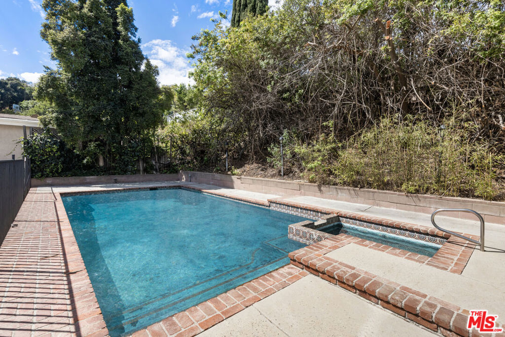 15508 Royal Ridge Road Property Photo 37