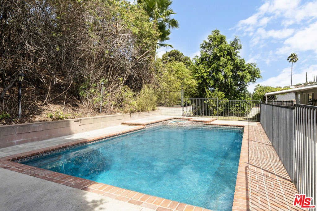 15508 Royal Ridge Road Property Photo 39