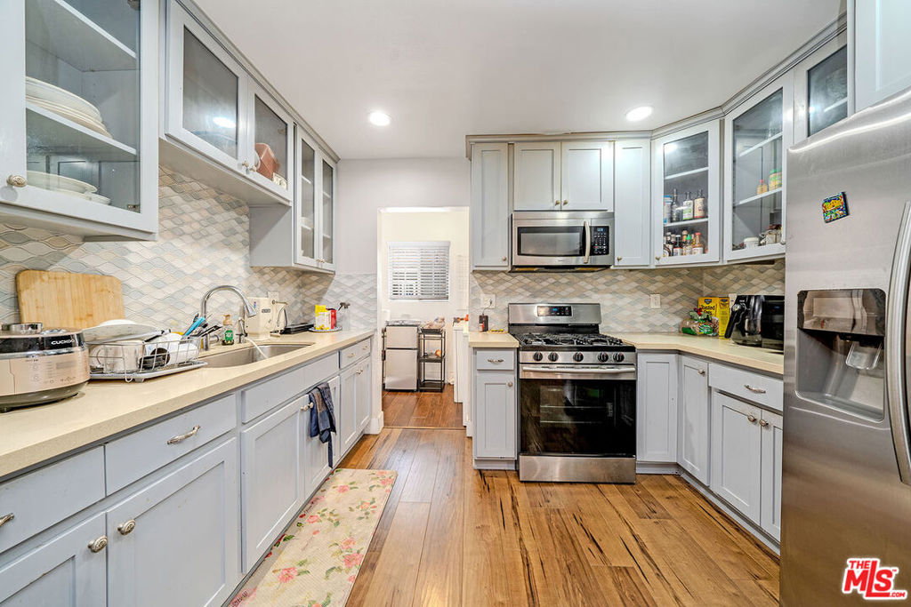 1002 W 131st Street Property Photo 11