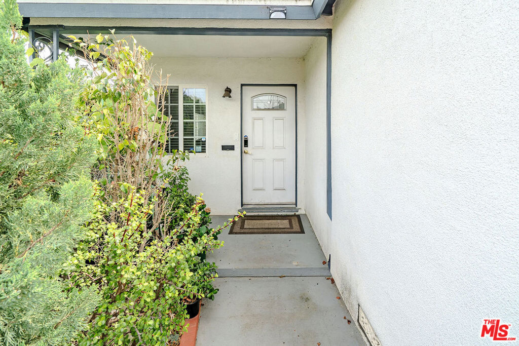 1002 W 131st Street Property Photo 29