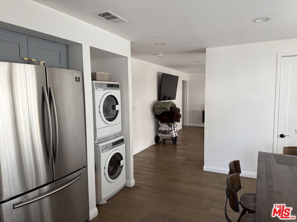 1703 S Burlington Avenue Property Photo 29