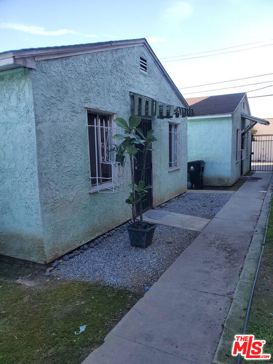 10116 S Vermont Avenue Property Photo 4