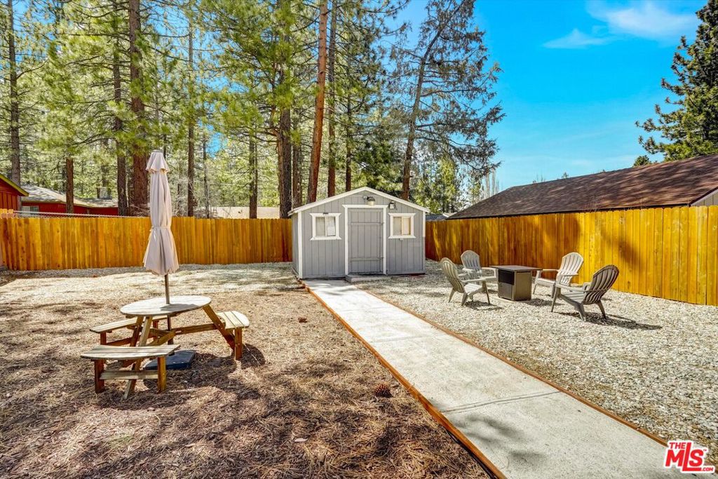 404 Oriole Drive Property Photo 4
