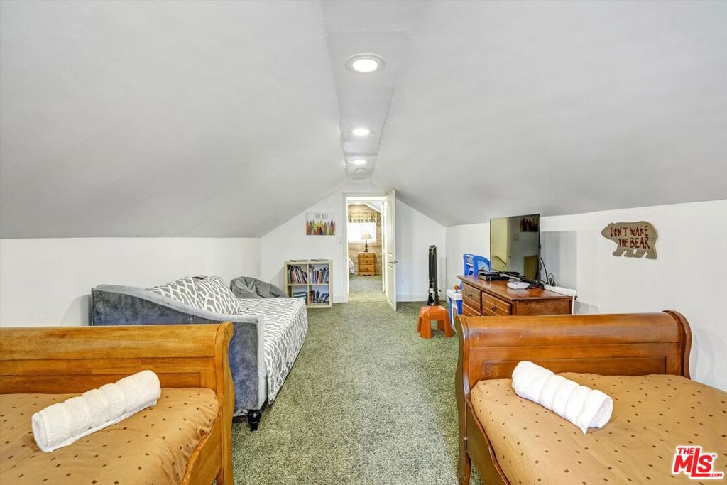 404 Oriole Drive Property Photo 38