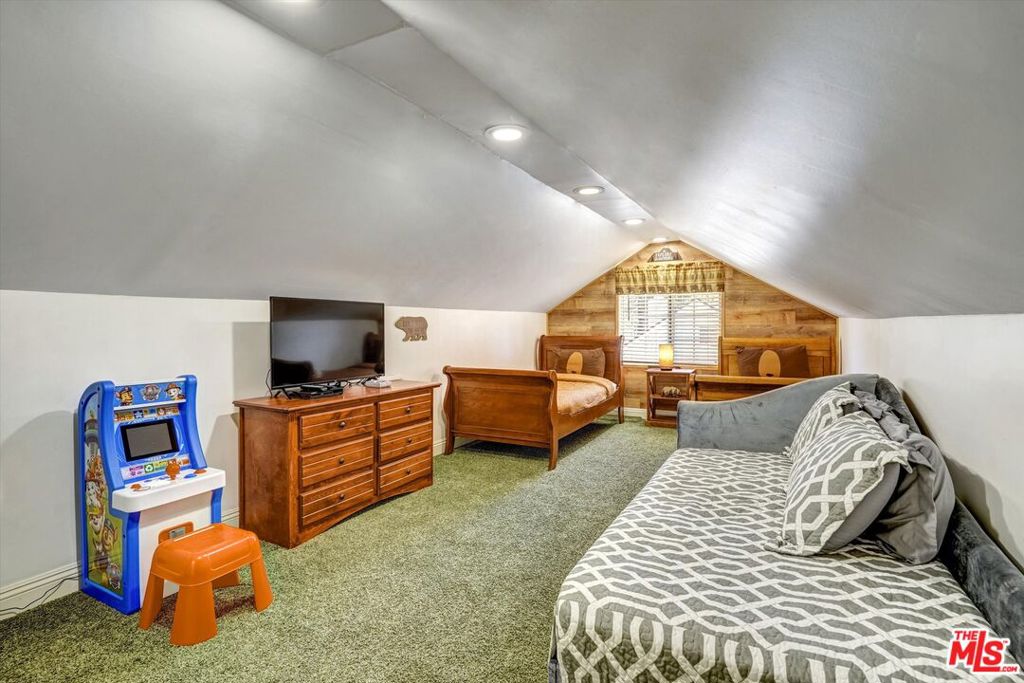 404 Oriole Drive Property Photo 39