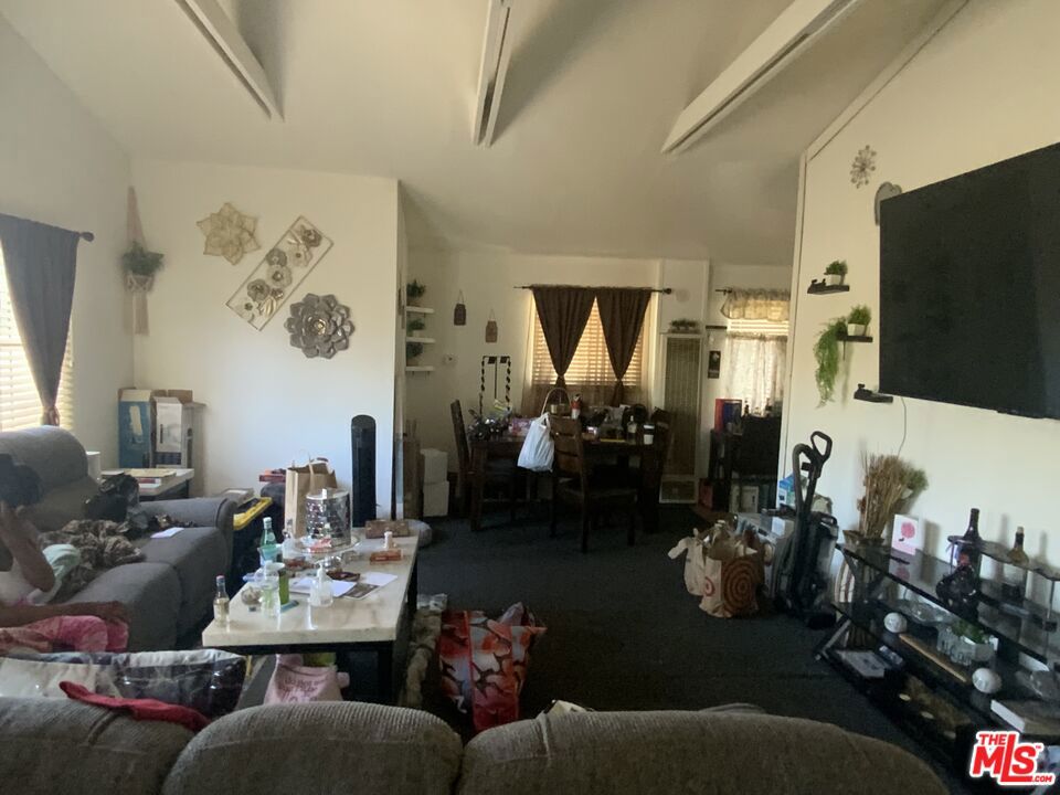 826 E 65th Street Property Photo 7