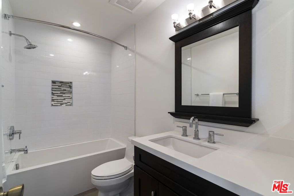 4555 Falkirk Property Photo 28