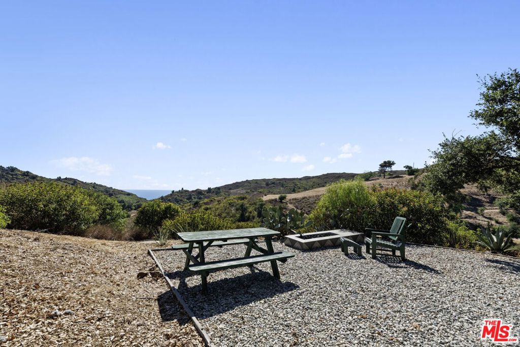 3065 S S Foose Road Property Photo 35