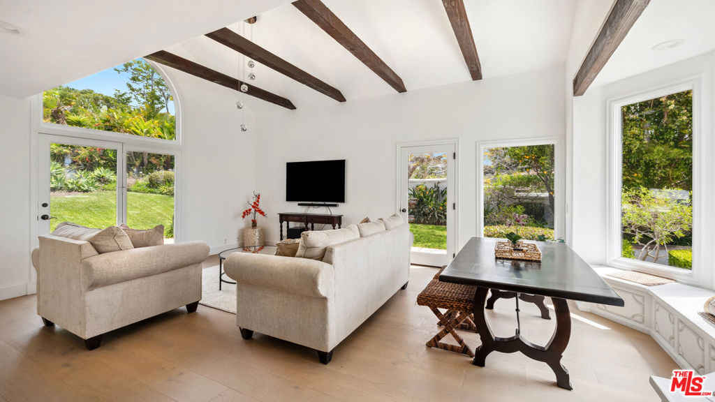 29675 Harvester Road Property Photo 12