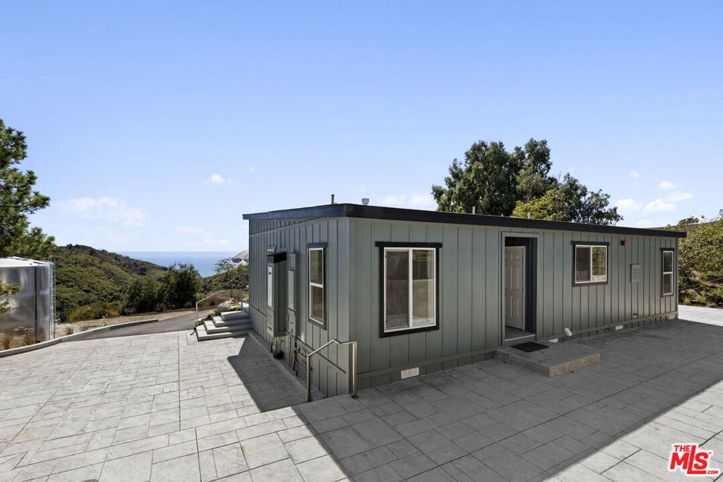 3065 S S. Foose Road Property Photo 14