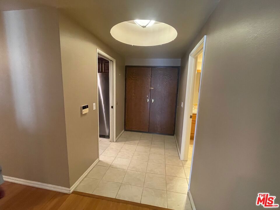 1840 Veteran Avenue 106 Property Photo 7
