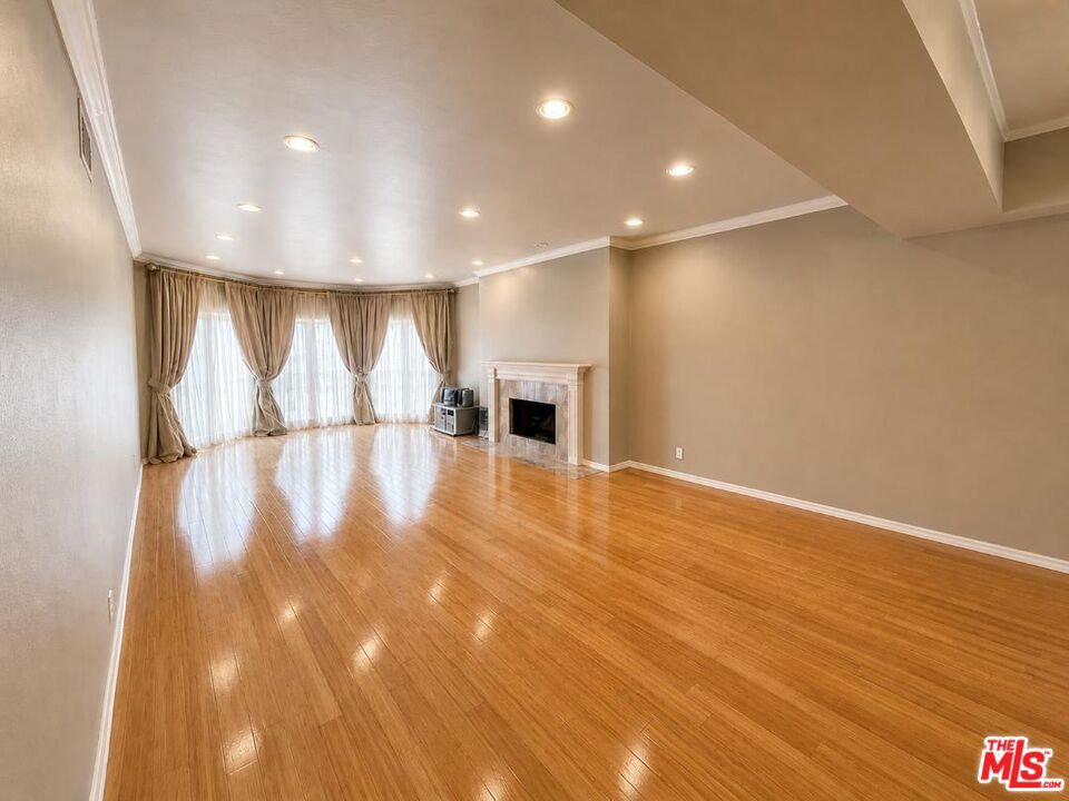 1840 Veteran Avenue 106 Property Photo 8