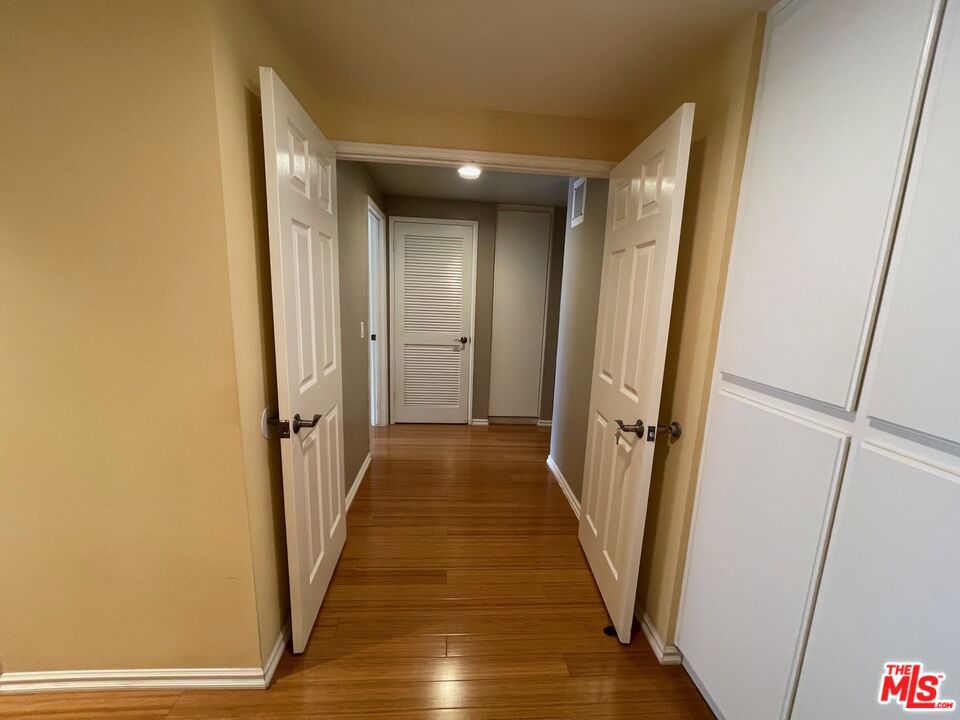1840 Veteran Avenue 106 Property Photo 16