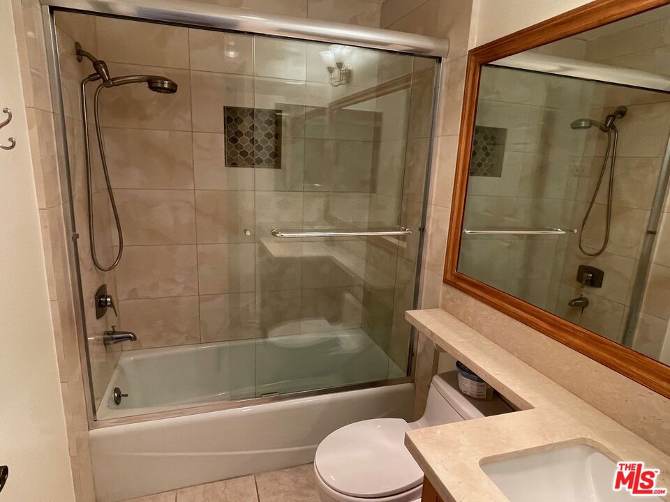 1840 Veteran Avenue 106 Property Photo 24