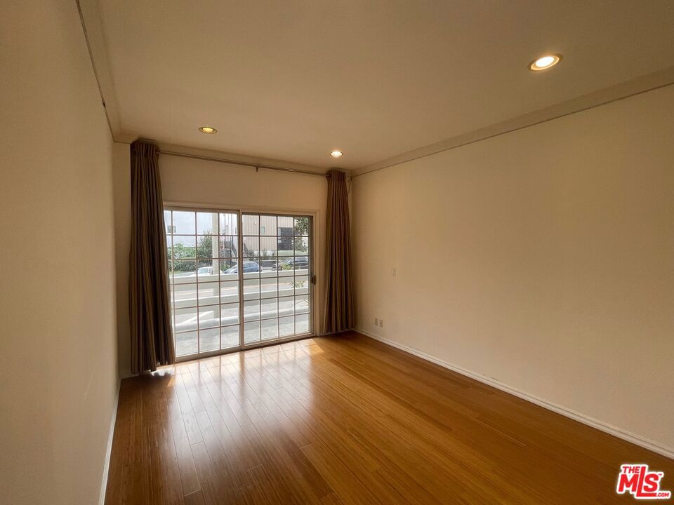 1840 Veteran Avenue 106 Property Photo 27