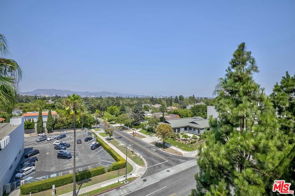 4460 Wilshire Boulevard 705 Property Photo 13