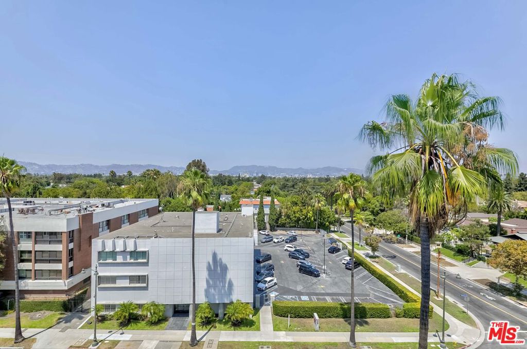 4460 Wilshire Boulevard 705 Property Photo 14
