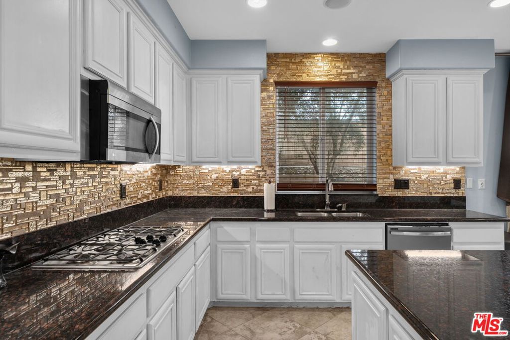 18080 Tanzanite Road Property Photo 17