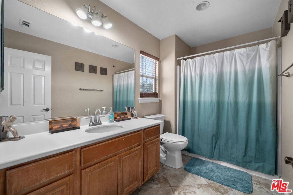18080 Tanzanite Road Property Photo 32