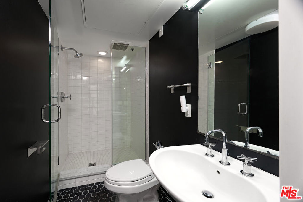 1046 Princeton Drive 108 Property Photo 15