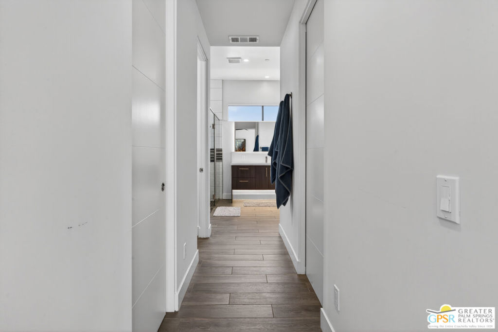 1320 Woodward Way Property Photo 32