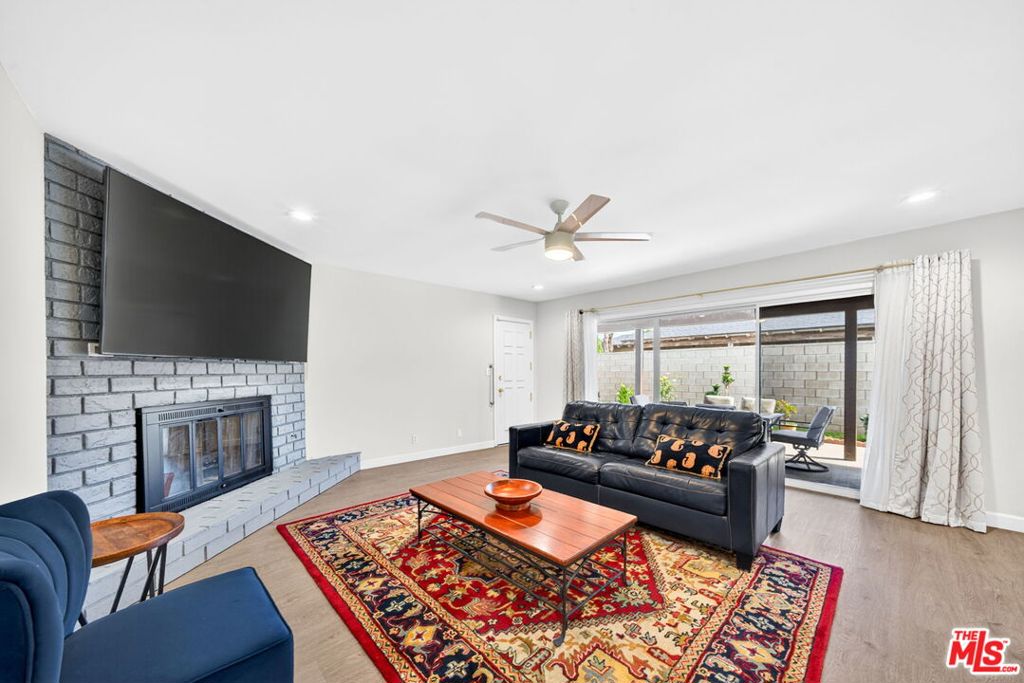 10829 Firmona Avenue Property Photo 15