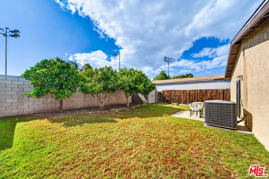 10829 Firmona Avenue Property Photo 47