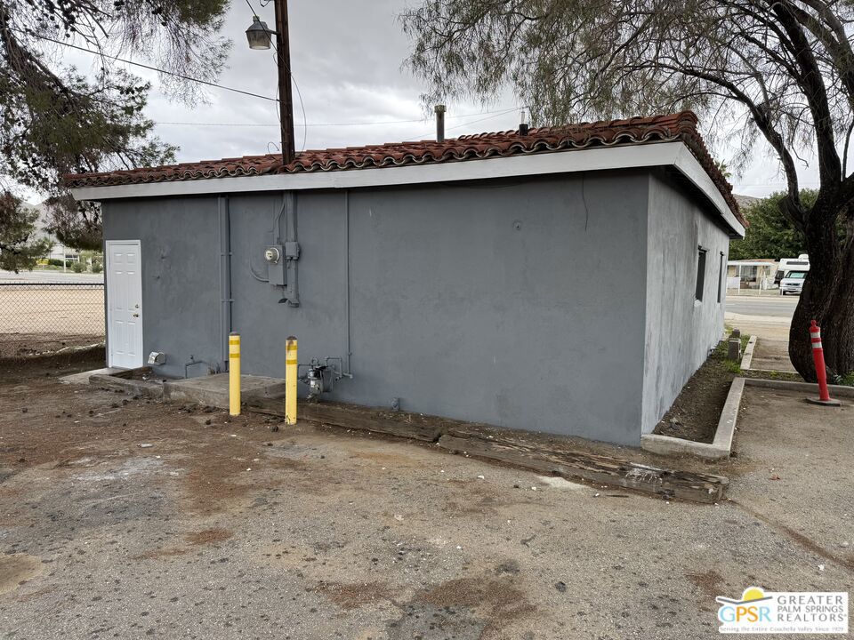 55595 29 Palms Highway Property Photo 4