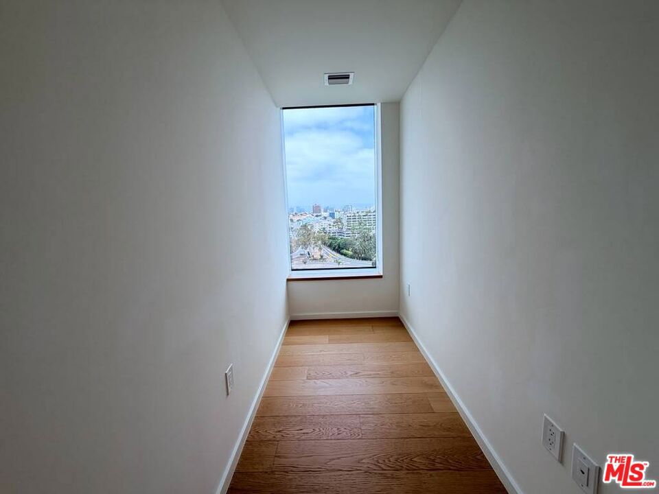 889 Francisco Street 1008 Property Photo 19