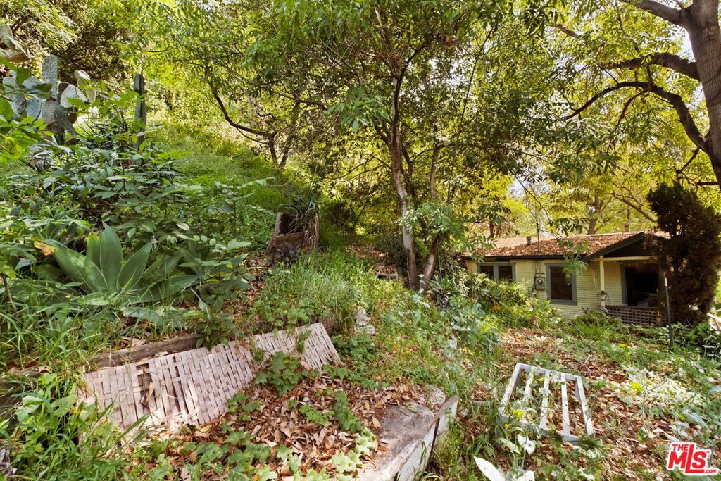 416 Museum Drive Property Photo 14