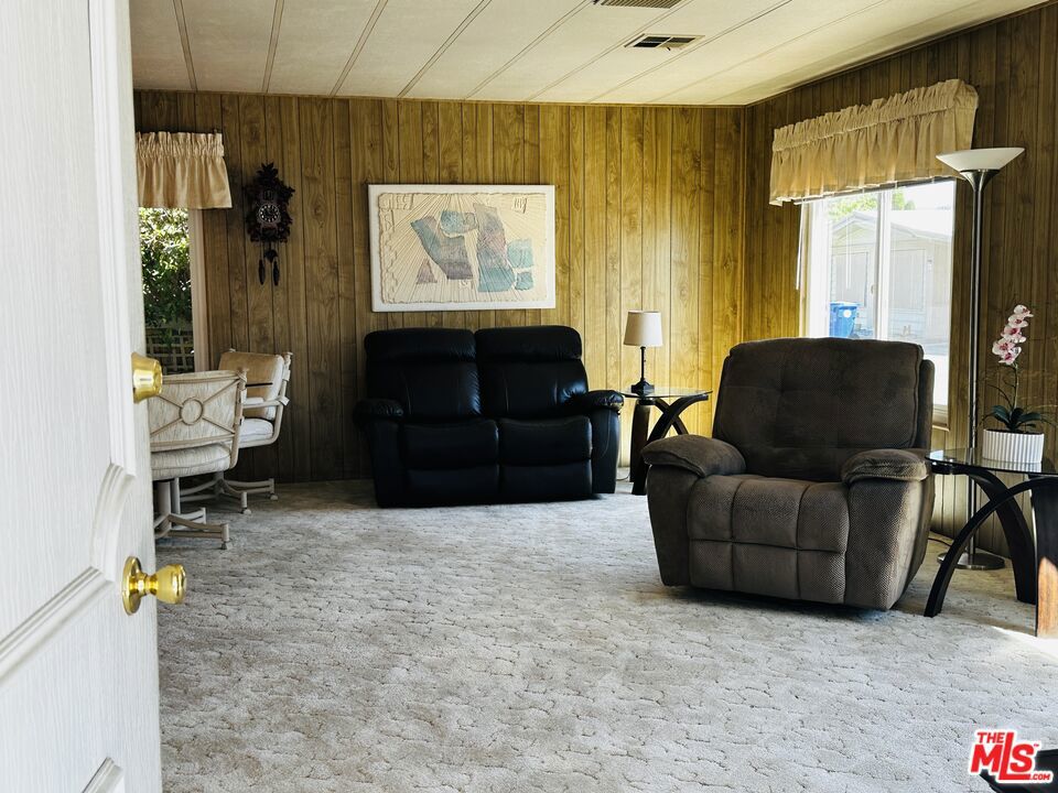8 Calle Abajo Property Photo 2