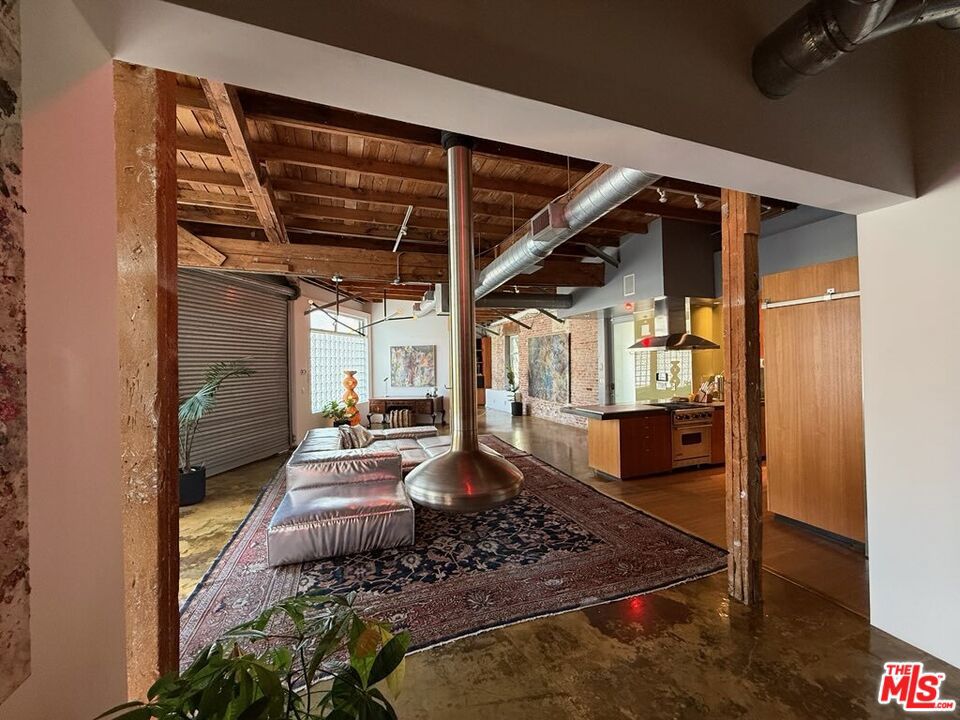 122 Mildred Avenue Property Photo 7